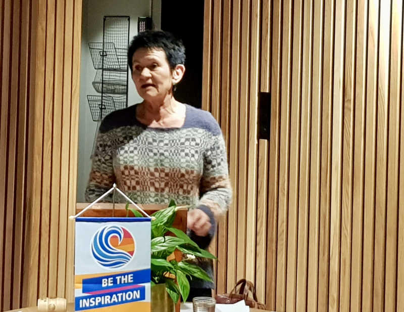 Avishverdagen før og nå